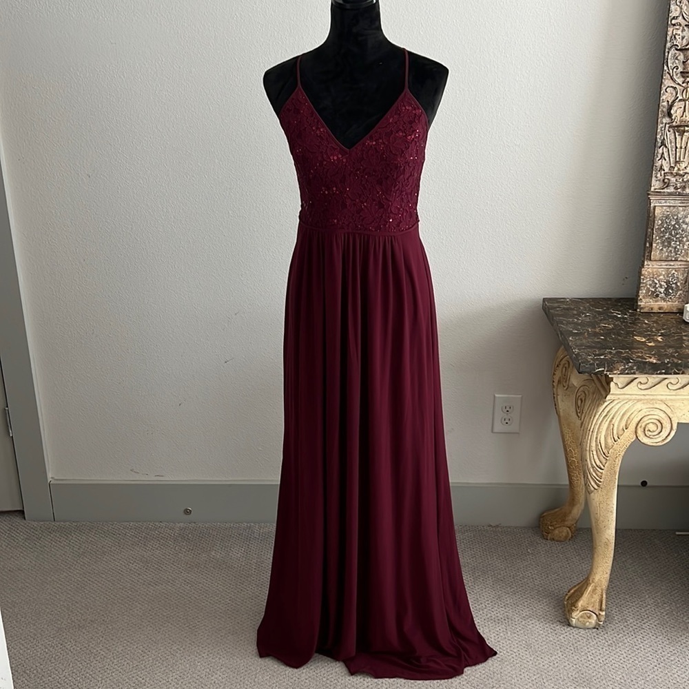 David’s Bridal DB studio sequin bodice stretch jersey merlot long‎ dress Sz 8